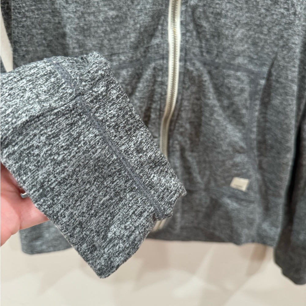 vuori halo performance full-zip hoodie size XS - Picture 10 of 14